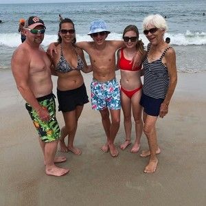 Meet your Posher, Carrie